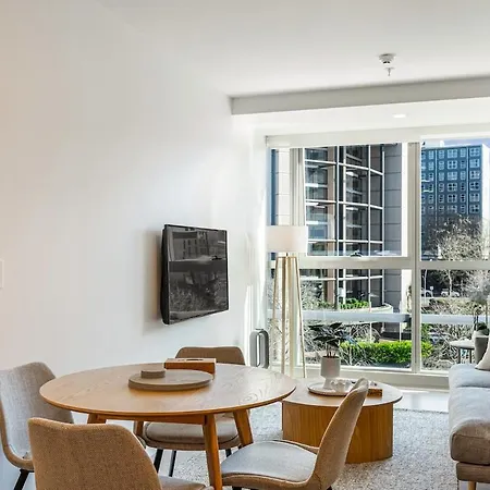 Chic 1Br Apt With Pool And Gym Perks